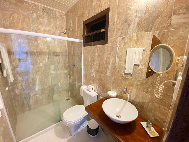 2 - charme pousada - suite luxo com varanda (23)