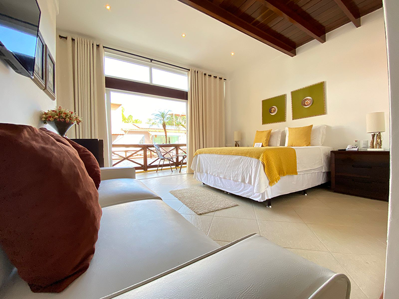 2 - charme pousada - suite luxo com varanda (24)