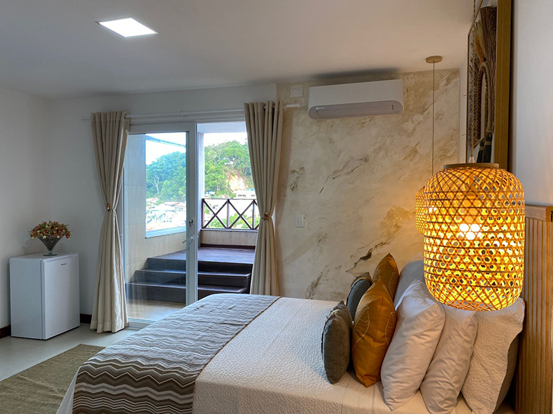 4 - charme pousada - hidro e vista para o mar (18)