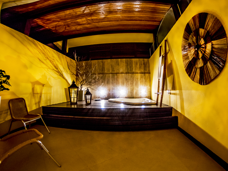 5 - charme pousada - suite luxo com jacuzzi (17)